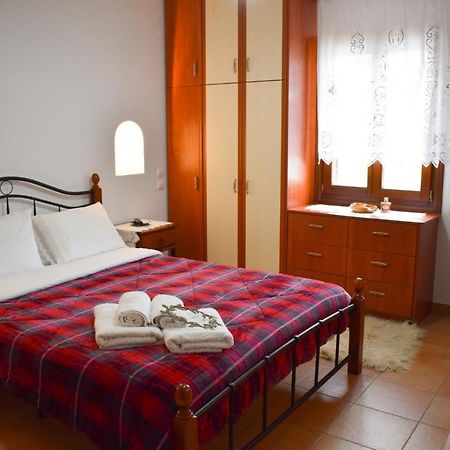 Sunshine House For 9, Cozy Set Up,Verandas, Sea View. Karterados  Bagian luar foto