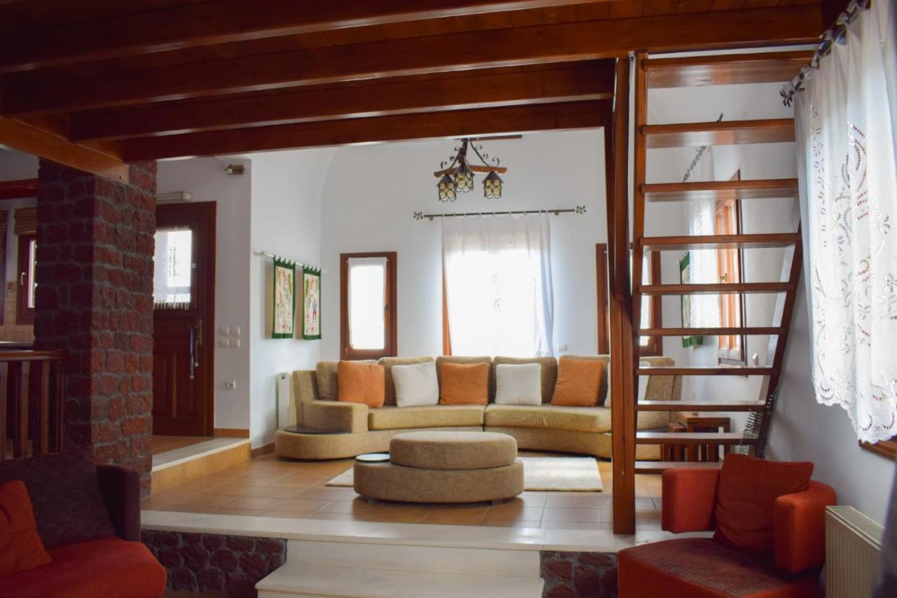 Sunshine House For 9, Cozy Set Up,Verandas, Sea View. Karterados  Bagian luar foto