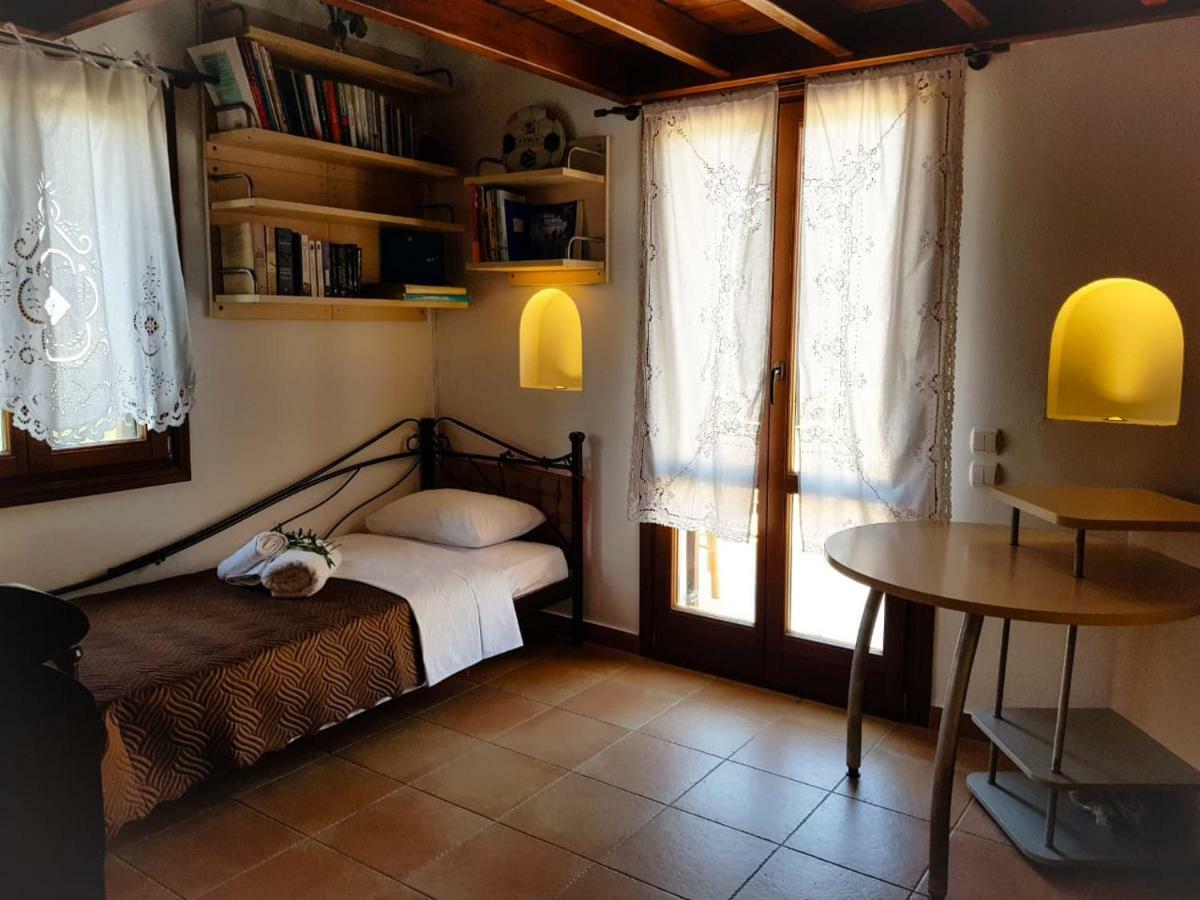 Sunshine House For 9, Cozy Set Up,Verandas, Sea View. Karterados  Bagian luar foto